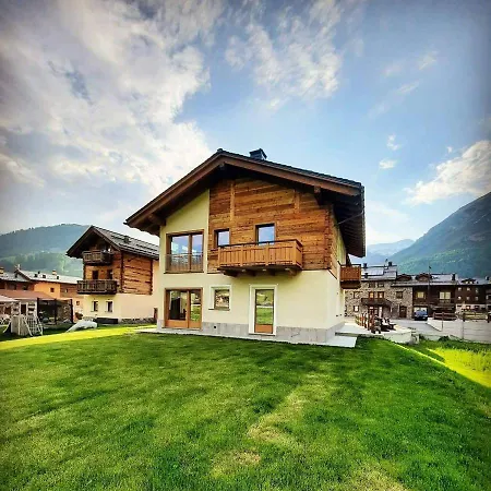 Chalet Snowlake